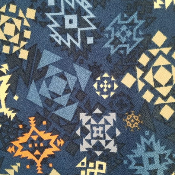 LuLaRoe L Amelia Dress - Picture 3 of 5